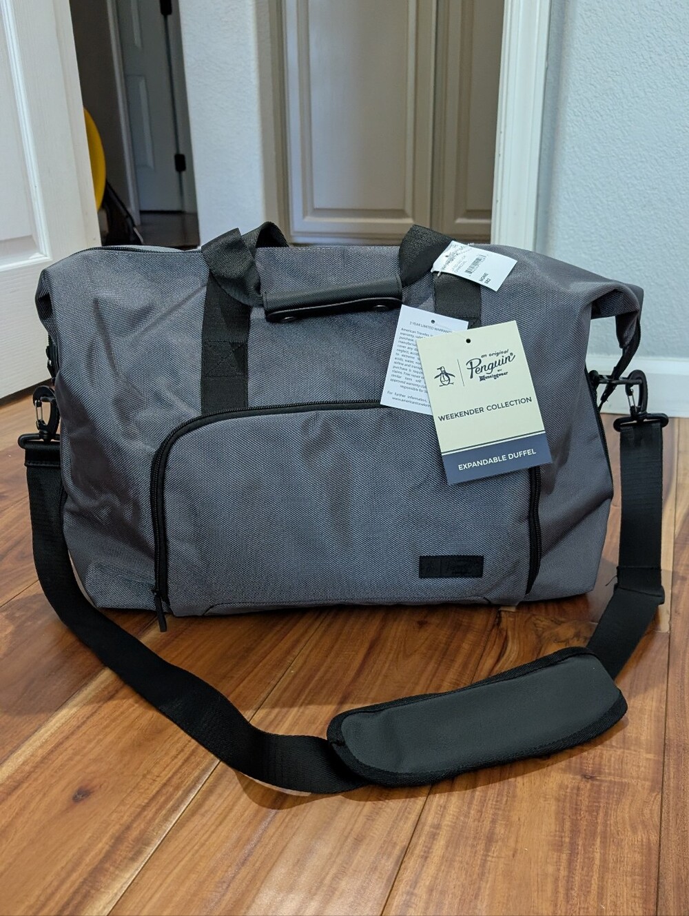 Original Penguin Large Expandable Bottom Protectors Duffel Bag Nwt ❤️